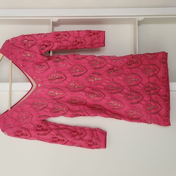 Bebe Lace Overlay Fitted Long Sleeve Dress Pink Cream M L - Picture 5 of 15